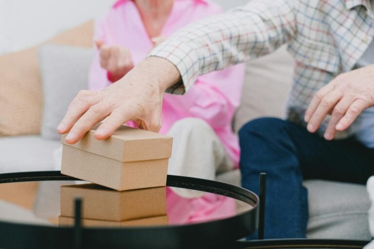 Preparing Seniors for a Smooth Downsizing Move